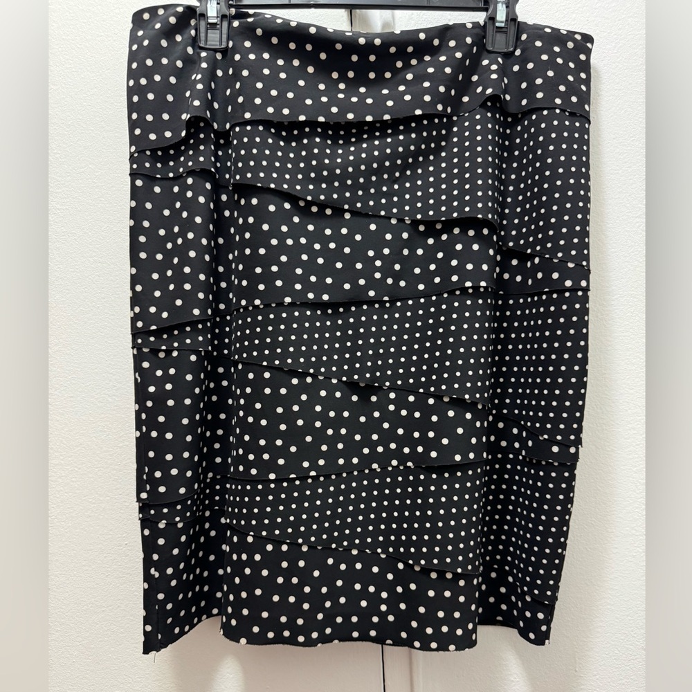 WHBM Beautiful MIDI Multi-Layered Polka-Dotta Skirt 14 perfect for Fall!